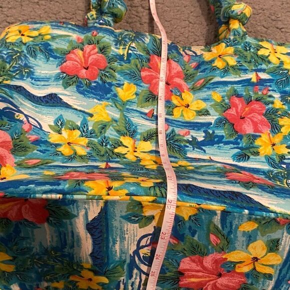 Hawaiian Tote - Picture 9 of 10